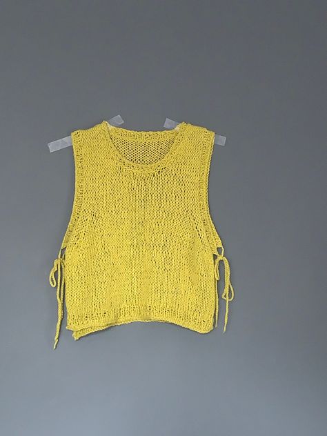 Top Open Sided Knit Tank Top Knit Tank Top Pattern, Diy Tank Top, Trendy Tank Tops, Crochet Best, Bamboo Light, Knit Vest Pattern, Green Fits, Vest Pattern, Knit Tank Top