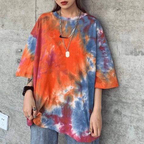 Oversized Tie Dye Shirt Outfit, Female Tie, Tye Die Shirts, Play Outfit, Tie Dye Fashion, Oversized Outfit, Tie Dye Outfits, Tie Dye Shirts, Dye Dress