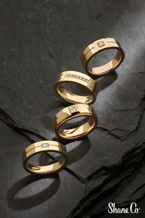 Modern Mens Wedding Rings, Mens Wedding Rings Gold, Wedding Rings For Men, Engagement Ring For Him, Couple Ring Design, Mens Ring Designs, Men's Wedding Bands, Engagement Rings Couple, Mens Gold Wedding Band