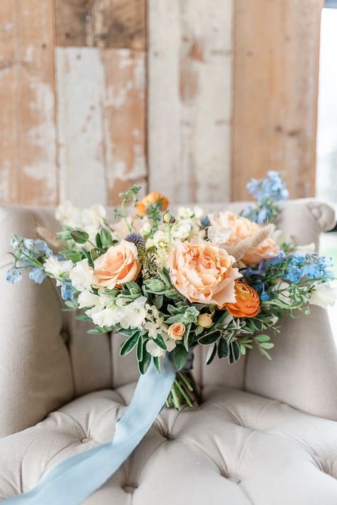 Orange And Blue Bouquet, Orange And Blue Wedding, Blue And Orange Wedding, Spring Barn Wedding, Blue Orange Weddings, Apricot Wedding, Production Planning, Peach Bouquet, Peach Wedding Flowers