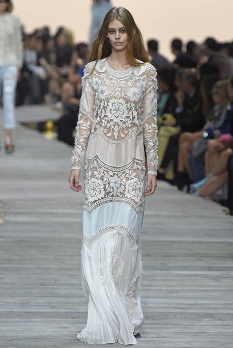 Roberto Cavalli RTW Spring 2015 Spring 2015 Fashion, Couture Runway, Boho Lace, Italian Fashion Designers, Fashion Images, 2016 Fashion, Roberto Cavalli, Italian Fashion, Crochet Dress