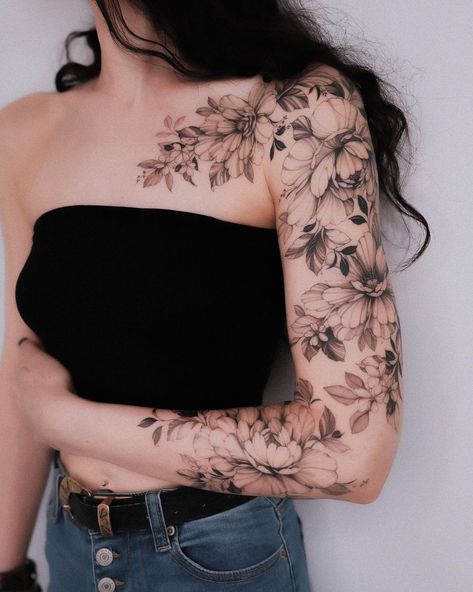 V A L E R Y T A T T O O (@valery_tattoo) • Instagram photos and videos Tatuaje Studio Ghibli, Floral Arm Tattoo, Tattoo Ideas Female Meaningful, Shoulder Sleeve Tattoos, Floral Tattoo Shoulder, Feminine Tattoo Sleeves, Bone Tattoos, Flower Tattoo Arm, Inspiration Tattoos