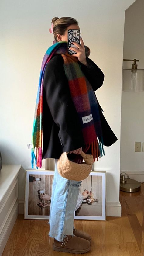 Striped Scarf Outfit, Blue Cap Outfit, Colorful Scarf Outfit, Copenhagen Vibes, Hat Scarf Combo, Advertisement Ideas, Scarf Outfits, Cap Outfit, Aesthetic Photoshoot