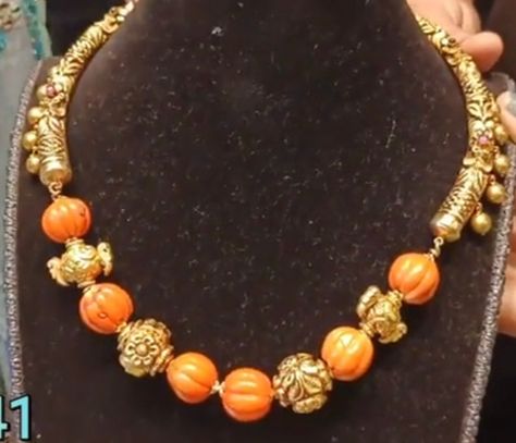 Pumpkin Beads, Gold Haram, Gold Temple Jewellery, Pumpkin Bead, Beads Design, Jewelry Designing, Black Beaded Jewelry, Beaded Jewels, Fancy Beads