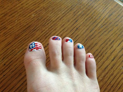 4th of July toe nails. 4th Toe Nails, July Toe Nails, Nails Fourth Of July, Toe Nails Designs, Easy Toe Nail Designs, Nails Pedicure, Fourth Of July Nails, Pedicure Designs, July Nails