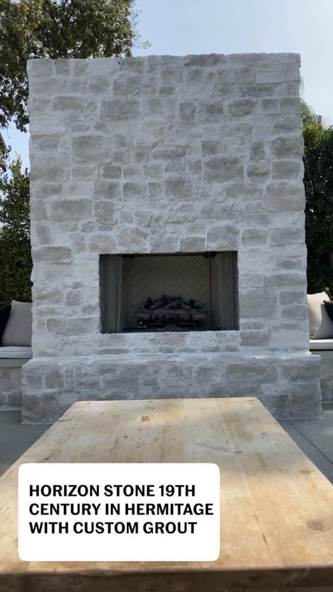 Outdoor Stone Fireplaces, Stone Ideas, Stone Accent Walls, Outdoor Fireplace Patio, Backyard Fireplace, Outdoor Stone, Exterior Ideas, Exterior Stone, Backyard Inspo