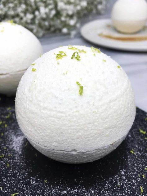 Christmas Meringue Spheres or Snowballs | Baking Like a Chef Meringues Christmas, Mold Desserts, Unique Christmas Desserts, Christmas Meringue, Meringue Pavlova, Chestnut Cream, Delicious Christmas Desserts, French Cookies, Recipe Cookies