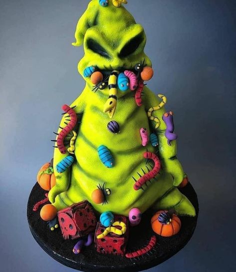 Oogie Boogie Cake, Crazy Birthday Cakes, Tim Burton Personajes, Christmas Birthday Cake, Nightmare Before Christmas Cake, Halloween First Birthday, Brand Merchandise, Funny Birthday Cakes, Halloween Baking