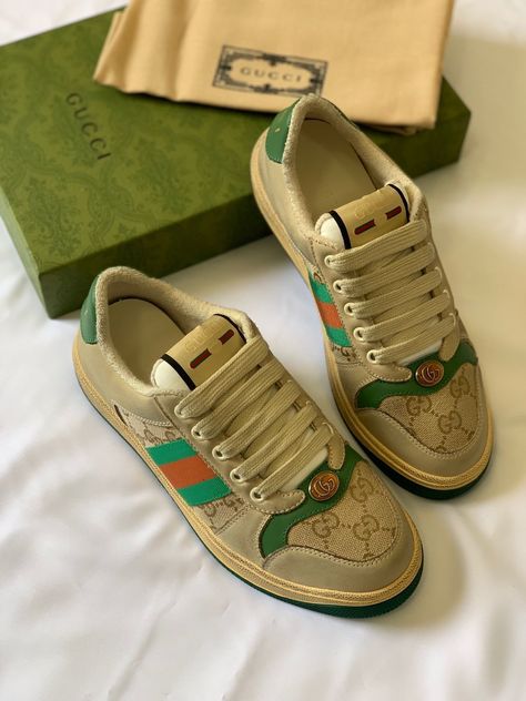 Gucci Mens Sneakers, Gucci Sneaker, Sneakers Aesthetic, Laptops And Tablets, Nike Off White, Jacquemus Bag, Gucci Sneakers, Burberry Shoes, Aesthetic Shoes