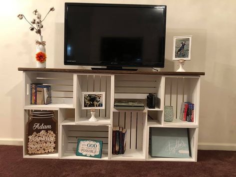 Crate Entertainment Center, Wooden Crates Tv Stand, Crate Tv Stand, Crate Decor, Crate Diy, Diy Tv Stand, Crate Furniture, Diy Entertainment Center, Pallet Furniture Outdoor