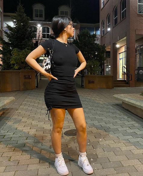 Gym Shoes Outfit, Outfit Cita, Black Bodycon Dress Outfit, Dress And Sneakers Outfit, Body Con Dress Outfit, Casual College Outfits, Black Dress Outfits, Crop Top Hoodie, Black Short Dress