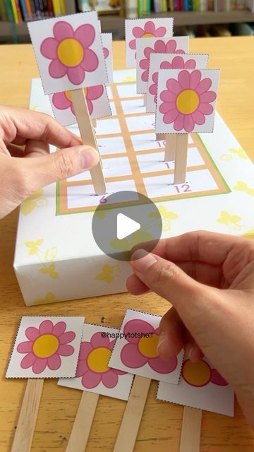 Fynn Sor | Happy Tot Shelf on Instagram: "Get these FREE Counting Flowers printables to work on number recognition and counting. 🌸  ⭐️ There are two versions available: 👉🏻 For toddlers (2-3 year olds), this printable is designed to practise number recognition. Count as you plant each flower to work on counting too! 👉🏻 For our preschoolers (4-5 years old), practise 1 to 1 correspondence counting by counting the number of petals on each flower  🌸 Comment FLOWERS and I will send you the link to download this set of Counting Flowers printables. 😉 . . #learningisfun #handsonlearning #kidsactivities #preschoolactivities #toddleractivities #printable #earlylearning #preschoolmath" Numbers Recognition Activities, Flower Math, Child Activities, Kindergarten Math Games, Number Activities, Number Recognition, Flower Printable, Numeracy, Hands On Learning