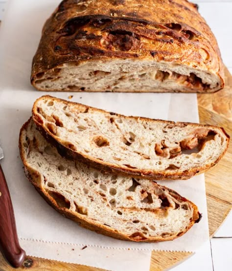 Apple Sourdough, Cinnamon Sourdough, Sourdough Apple, Easy Sourdough Bread Recipe, Christmas Recipes For Kids, Showstopper Cakes, Sourdough Starter Discard Recipe, Apple And Cinnamon, Homemade Sourdough Bread