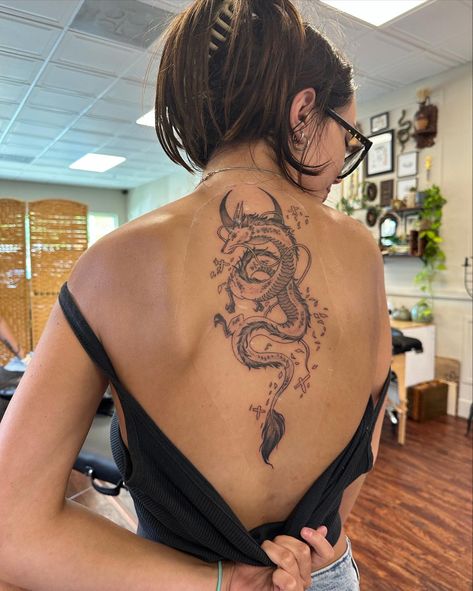 Haku Tattoo Back, Haku Dragon Tattoo Back, Haku Spine Tattoo, Sumigashi Tattoo, Haku Back Tattoo, Haku Tattoo Design, Spine Tattoo Dragon, Haku Dragon Tattoo, Dragon Tattoo Chinese