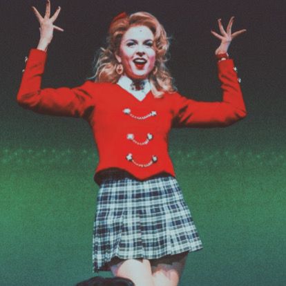 Heathers The Musical Heather Chandler, Heather Chandler Movie, Heather Chandler Pfp, Heathers Heather Chandler, Heathers Chandler, Heather Chandler Musical, Chansaw Heathers, Heathers Characters, Heathers Outfit