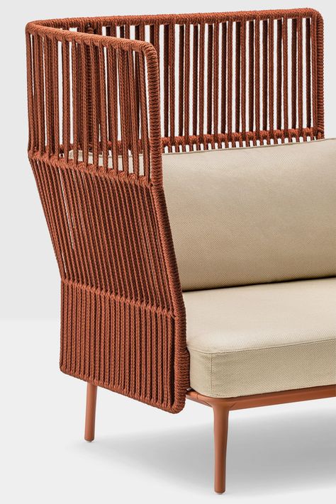 Modular Lounge, Italian Furniture Brands, Furniture Design Chair, Outdoor Sofas, Modular Lounges, Soft Seating, Lounge Seating, Steel Furniture, Italian Furniture