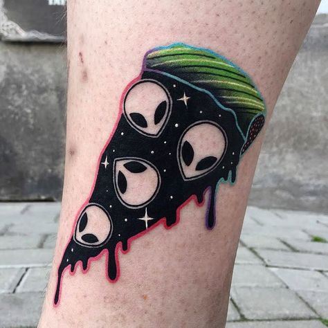 A Slice of Cosmic Pizza / Alien Tattoos by dariastahp Tattoo Planets, Edinburgh Tattoo, Pizza Tattoo, Tattoo Wallpaper, Ufo Tattoo, Sanskrit Tattoo, Tattoo Dotwork, Band Tattoos