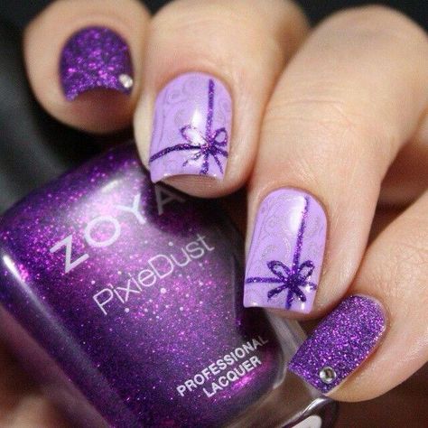 Lazo morado Purple Nail Art, Nails Purple, Purple Nail Designs, Cute Nail Art Designs, Christmas Nail Art Designs, Holiday Nail Art, Super Nails, Purple Design, Cute Nail Art