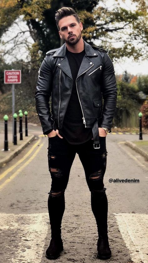 Stil Rock, Leather Jacket Outfit Men, Black Outfit Men, Dressing Ideas, Stylish Men Casual, Biker Jackets, Leather Jacket Style, Mens Fashion Jeans, Leather Jacket Outfits