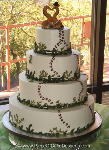 I love giraffes... would be over board to do this as a wedding cake Zoo Wedding Cake, Safari Wedding Cake, Journey Cake, Giraffe Wedding, Wedding Entrees, Animal Wedding, Giraffe Cake, Giraffe Cakes, Brookfield Zoo