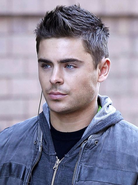 Faux Hawk Zac Efron Hairstyle For Square Face, Boys Faux Hawk, Faux Hawk Men, Young Mens Hairstyles, Hairstyles For Teenage Guys, Teen Boy Haircut, Faux Hawk Hairstyles, Square Face Hairstyles