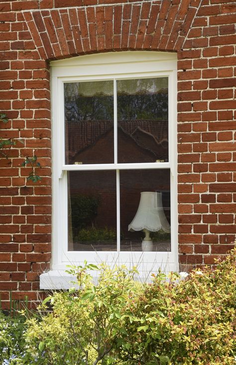 Wooden Sash Windows, Wooden Window Design, Double Glazed Sash Windows, Front Door Steps, Single Hung Windows, Sash Window, Master Board, Timber Windows, Double Hung Windows