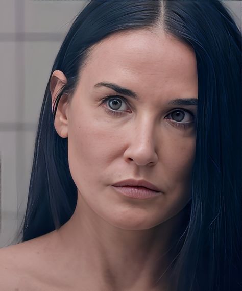 Demi Moore, The Substance. (2024) dir. Coralie Fargeat Demi Moore Substance, The Substance Demi Moore, Demi Moore Now, Sugar Mommy, Lights Camera Action, Demi Moore, African Beauty, 50 %, Sun