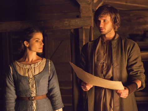 Tom Weston Jones, World Without End, Mens Garb, Edward Iii, Charlotte Riley, Ken Follett, Film Netflix, Maid Marian, Writing Pictures