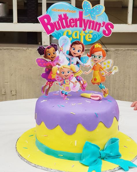 Girls cake. Butterbean's cafe cake Butter Bean Cafe Birthday Party Ideas, Butter Beans Cafe Cake, Butterbean's Cafe Birthday Party, Butterbean Cafe Birthday Party Ideas, Butterbean Cafe Birthday Cake, Nick Jr Birthday, Butterbeans Cafe, Butterbean's Cafe, Toddler Birthday Cakes