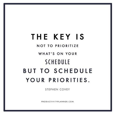 "The key is not to prioritize what's on your schedule but to schedule your priorities" - Stephen Covey | Productivity Planner | #beproductive #productivityquotes Virtual Assistant Quotes, Money Law Of Attraction, Quotes Work, Personal Development Quotes, Productivity Quotes, Stephen Covey, Development Quotes, Quotes Thoughts, Learning To Say No