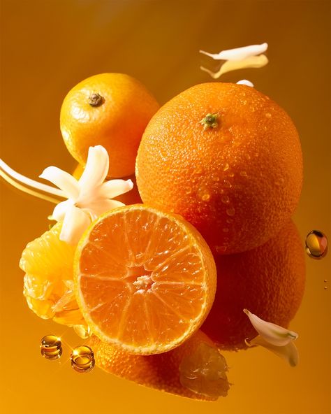 Skincare Ingredients Photography, Mandarin Photography, Mandarin Aesthetic, Orange Photography, Ingredients Photography, Cake Background, Fragrance Finder, Fruit Picture, Fragrance Ingredients