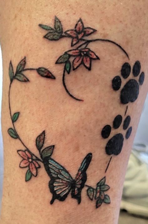 Butterfly With Paw Print Tattoo, Animal Print Tattoo For Women, Animal Tattoos For Women, Pet Memorial Tattoo, Dog Memorial Tattoos, Pawprint Tattoo, Dog Paw Tattoo, Remembrance Tattoos, Tattoo Reference