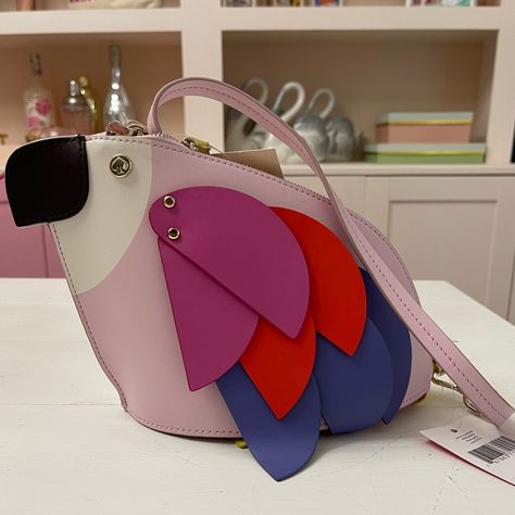 Kate Spade Flock Party Parrot Crossbody. Never Used And New With Tags 10”L X 7”H X 3”D Nwt Bags Kate Spade, Kate Spade Bags, Kate Spade Bag, 7 H, Flocking, Parrot, Crossbody Bags, 3 D, Kate Spade