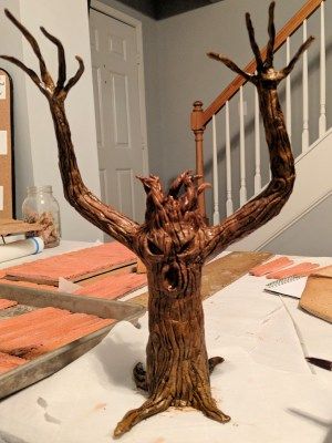 Haunted Gingerbread House, Creepy Tree, Chocolate Chicken, Gingerbread Reindeer, Chocolate Cow, Gingerbread Creations, Gingerbread House Recipe, Gingerbread Tree, Haunted Tree