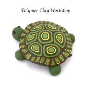 Tutorial: Turtle Tin Ceramic Turtles, Polymer Clay Turtle, Clay Workshop, Clay Turtle, Clay Tips, Polymer Clay Cane Tutorial, Clay Items, Turtle Crafts, Ceramic Turtle