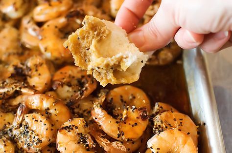 Spicy shrimp - super easy recipe and looks delicious... The Pioneer Woman Cooks, Ree Drummond Recipes, Bbq Shrimp, Pioneer Woman Recipes, Spicy Shrimp, Ree Drummond, The Pioneer Woman, Linguine, Seafood Dishes