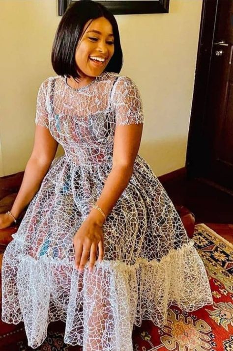 Lace Short Gown Styles, Simple Dress Styles, Lace Dress Classy, Ankara Dress Designs, Classy Short Dresses, Ankara Short Gown Styles, Chic Dress Classy, Dresses African, Short African Dresses