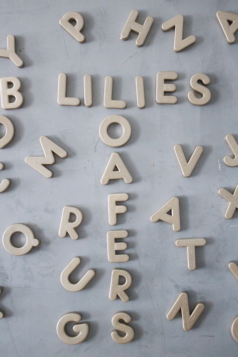 DIY Metallic Alphabet Magnets Diy Magnetic Letters, Clay Letters Diy, Diy Alphabet Letters, Magnet Letters, Diy Magnet Board, Magnetic Alphabet Letters, Small Alphabets, Alphabet Magnets, Letter Diy