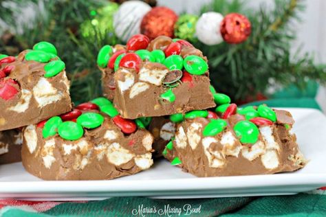 Marshmallow Desserts, Marshmallow Bars, Marshmallow Treats, Recipes With Marshmallows, Butterscotch Chips, Incredible Recipes, Holiday Baking, Candy Recipes, Dessert Bars