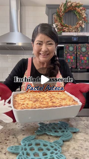 Ground Turkey Mexican Lasagna, Turkey Tortilla Casserole, Mexican Lasagna Corn Tortillas, Traditional Mexican Food Dinners, Corn Tortilla Casserole Recipes, Mexican Recipes With Chicken, Poblano Lasagna, Mexican Recipes For Dinner, Green Enchilada Casserole