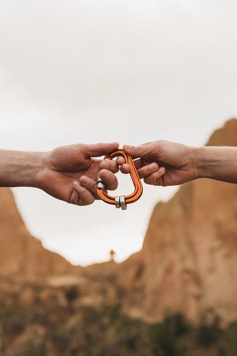 Rock Climber Wedding, Rock Climbing Wedding, Rock Climbing Photography, Rock Climbing Harness, Climbing Photography, Climbing Girl, Park Sunset, Smith Rock State Park, Bridal Fair