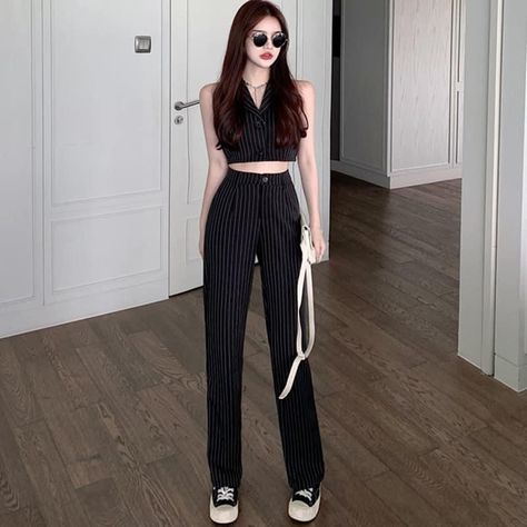 Trousers Wide Leg, Wide Leg Pant Suit, High Waisted Wide Leg Pants, Pant Suits, Casual Joggers, Weekly Outfits, Women Halter, Ulzzang Fashion, Blazer Vest