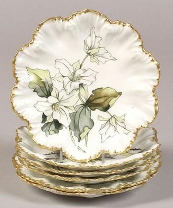 Sold at auction Set of Six Hand-painted Limoges Porcelain Floral Dessert Plates Auction Number 2328 Lot Number 869 | Skinner Auctioneers Porcelain Painting Ideas, Limoges Porcelain Plates, Floral Dessert, Pretty Plates, Floral Plates, Painted Plates, Limoges Porcelain, China Painting, Porcelain Jewelry