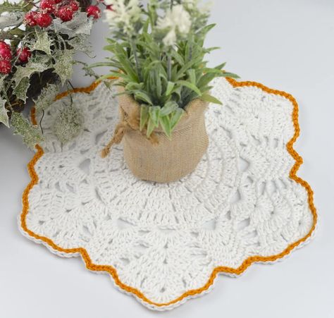 Crochet Snowflake Pattern Crochet Doilies Free Pattern, Free Crochet Snowflake Patterns, Join Yarn, Xmas Crochet, Crochet Snowflake, Crochet Rugs, Money Honey, Crochet Snowflake Pattern, Easy Patterns