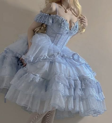 Donatella Dragna, Gown Aesthetic, Alice In Wonderland Outfit, Cinderella Aesthetic, Ashlynn Ella, Lizzie Hearts, Dress Aesthetic, Princess Aesthetic, Wonderland Party