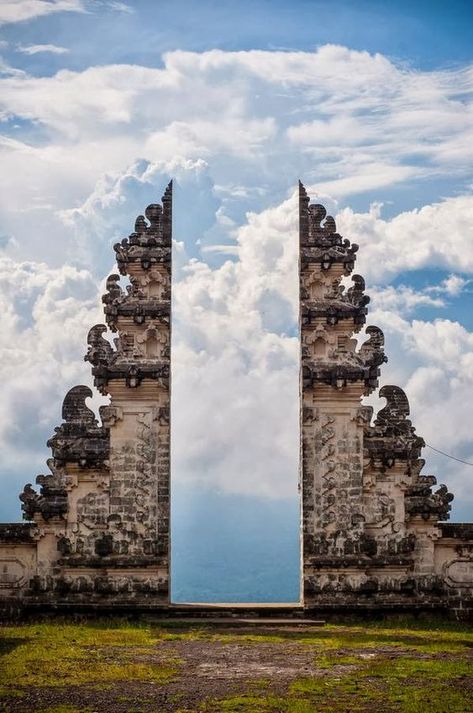 Voyage Bali, Breathtaking Places, Padang, Palawan, Future Travel, Lombok, Sky And Clouds, Chiang Mai, Ubud