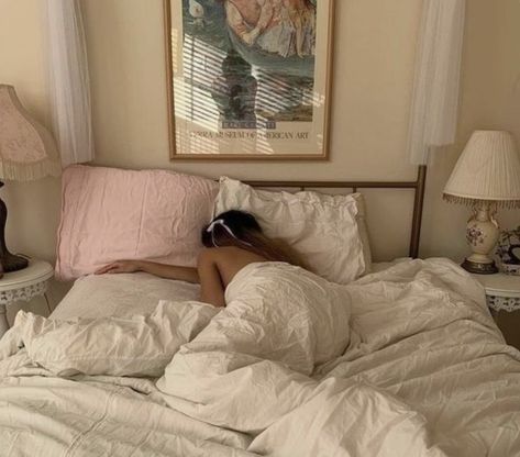 Estilo Madison Beer, Rest And Relaxation, Bedroom Inspo, My New Room, House Inspo, Dream Room, New Room, Room Inspo, Home Interior