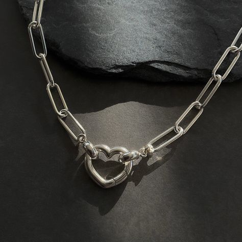 sterling silver large heart necklace paperclip chain front clasp heart shaped Maximalist Accessories, Silver Link Necklace, Paperclip Chain Necklace, Minimalistic Design, Open Heart, Paper Clip, Outfit Details, Silver Heart, Silver Necklaces