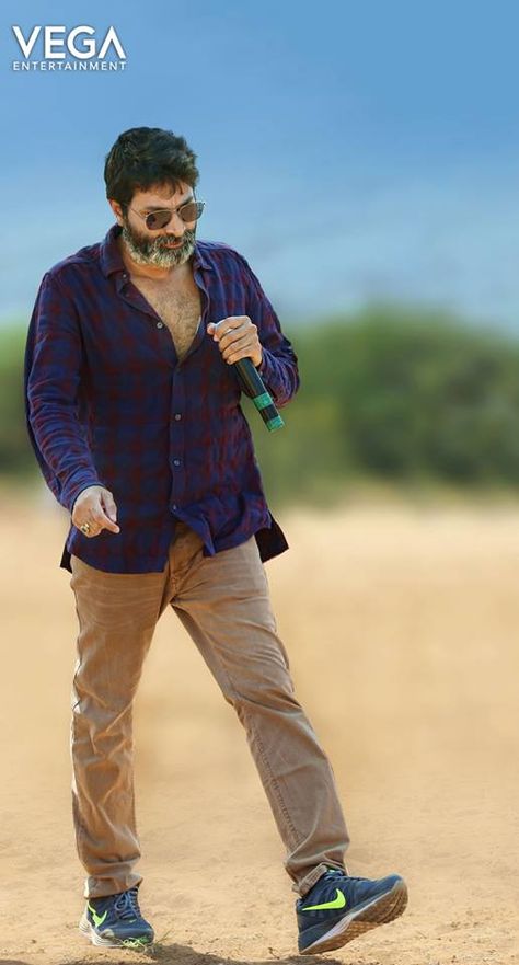 Trivikram Srinivas Hd Images, Trivikram Srinivas, Movie Editing, Che Guevara Images, Puri Jagannadh, Cowboys Wallpaper, Instagram Black Theme, Dallas Cowboys Wallpaper, Vegas Birthday