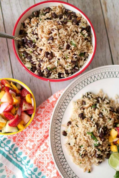 Carribean Rice And Beans, Jamaican Rice And Beans, Caribbean Rice And Beans, Pressure Cooker Beans, Caribbean Rice, Rice And Black Beans, Jamaican Rice, Rice And Beans Recipe, Carribean Food